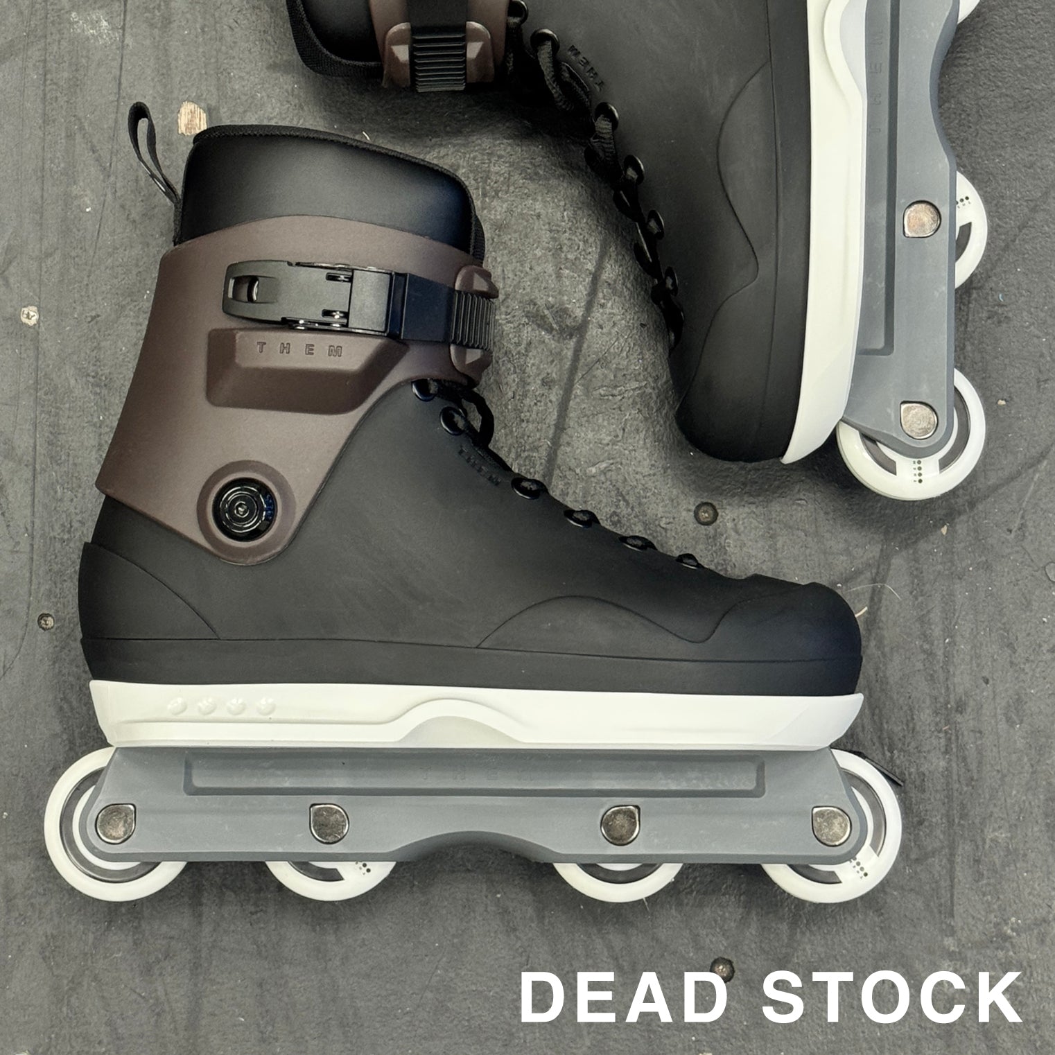 8.7.26 NEW DEAD STOCK - 909 - SLIGHT COSMETIC IMPERFECTIONS - SIZE 10