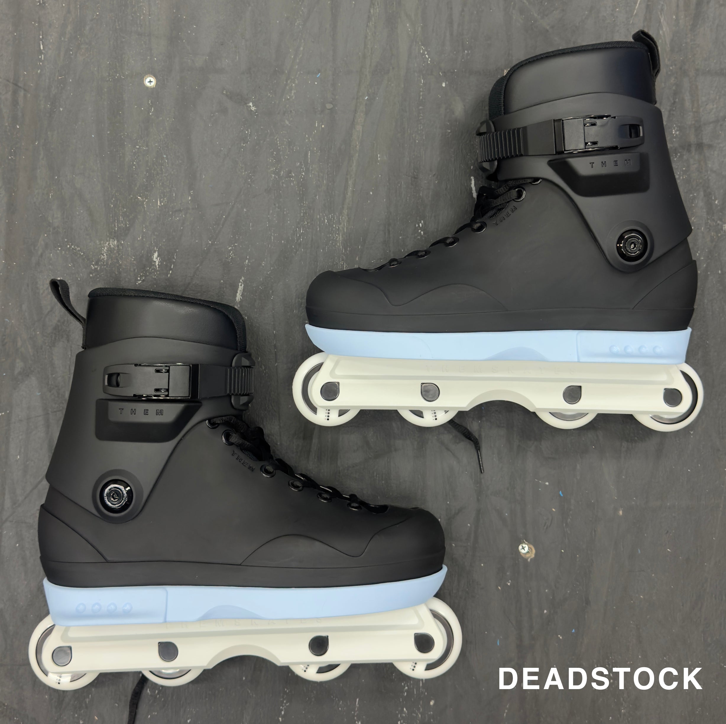 7.26.26 NEW DEAD STOCK - 909 - SLIGHT COSMETIC IMPERFECTIONS - SIZE 10