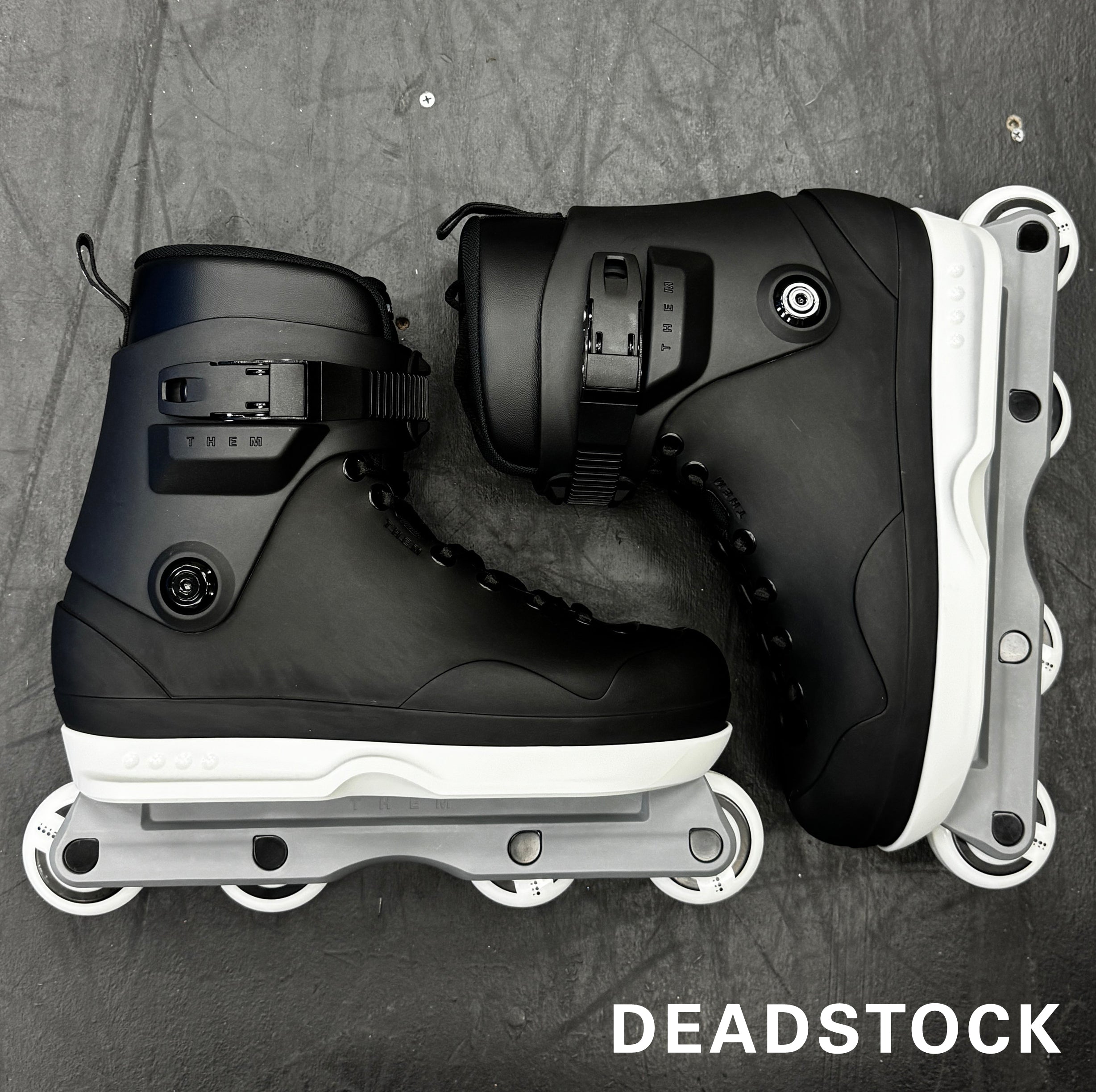 NEW DEAD STOCK - 909 - SLIGHT COSMETIC IMPERFECTIONS - SIZE 10