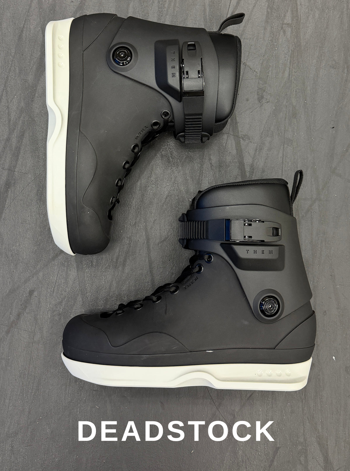 9.22.26 NEW DEAD STOCK - 909 - SLIGHT COSMETIC IMPERFECTIONS - BOOT ONLY - SIZE 10