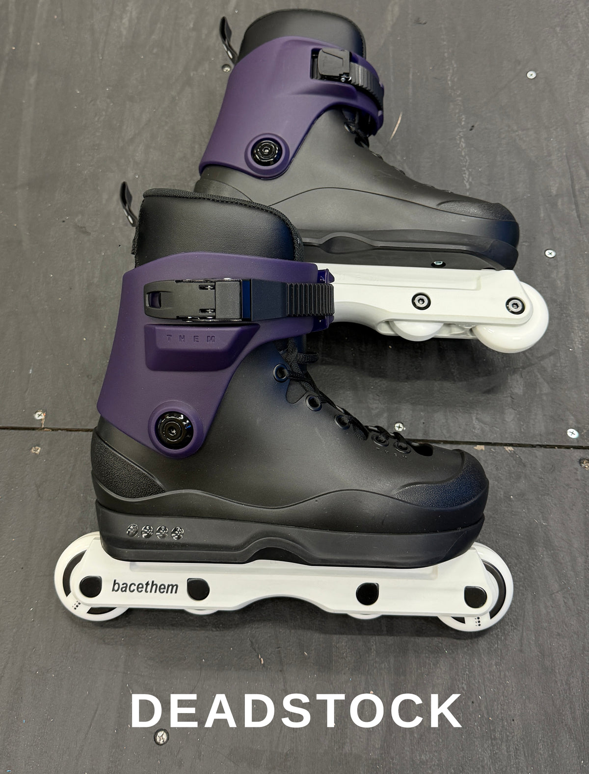 9.19.26 NEW DEAD STOCK - 901 - SLIGHT COSMETIC IMPERFECTIONS - SIZE XS
