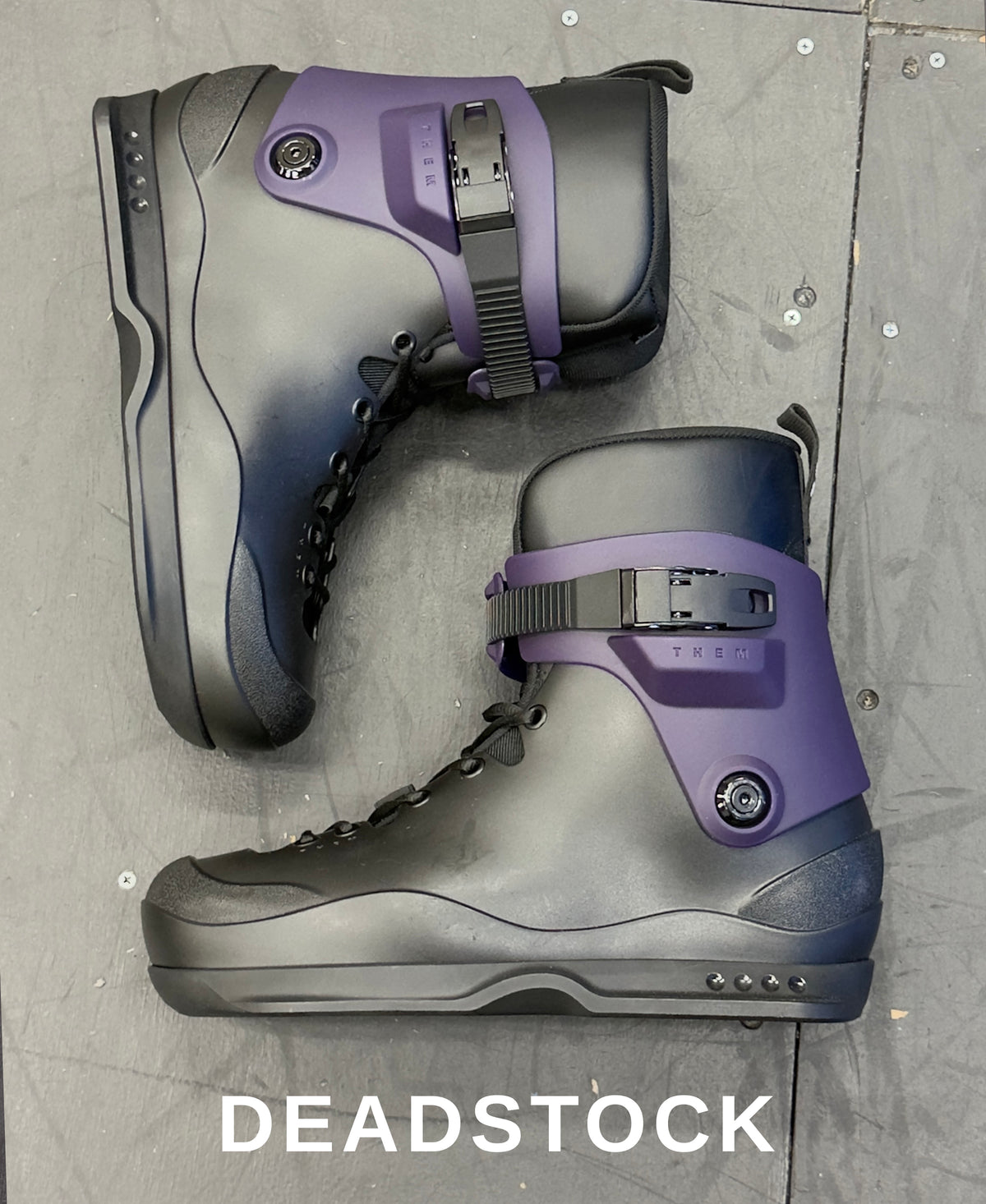 9.26.26 NEW DEAD STOCK - 901 - SLIGHT COSMETIC IMPERFECTIONS - BOOT ONLY - SIZE 11/12 LARGE
