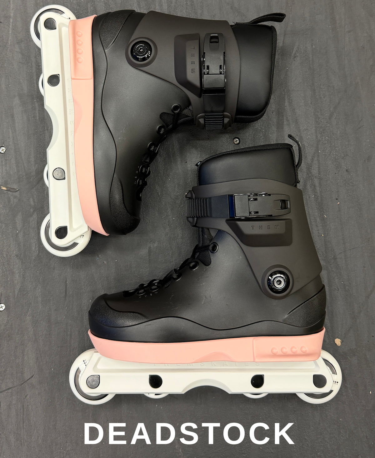 9.25.26 NEW DEAD STOCK - 901 - SLIGHT COSMETIC IMPERFECTIONS - SIZE XS