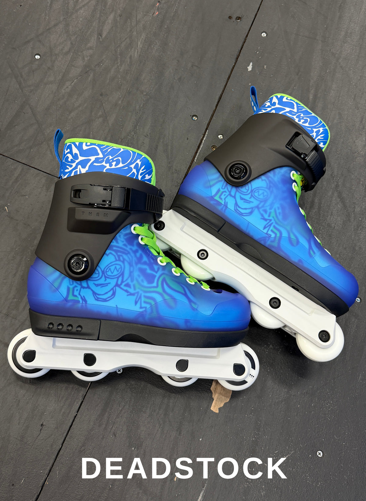 9.14.26 NEW DEAD STOCK - 909 TURBO - SLIGHT COSMETIC IMPERFECTIONS - SIZE NSXS (7)
