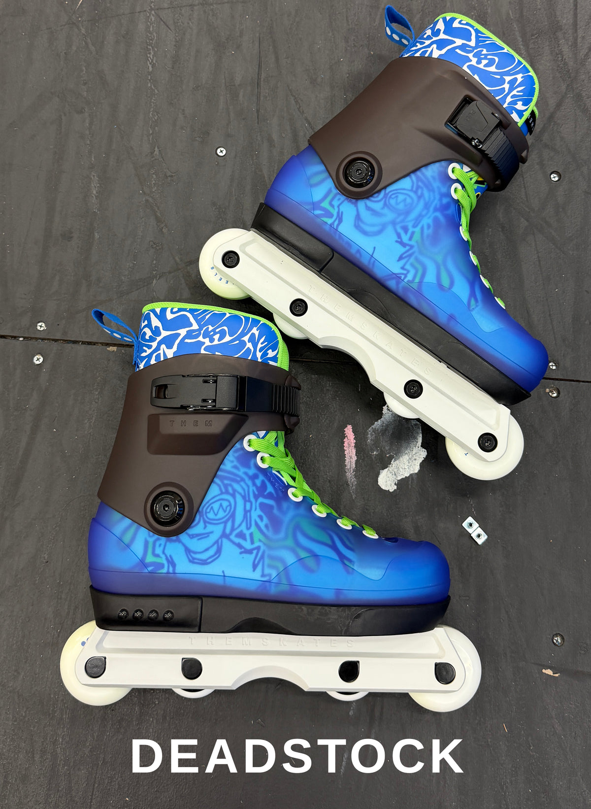 9.14.26 NEW DEAD STOCK - 909 TURBO - SLIGHT COSMETIC IMPERFECTIONS - SIZE XS