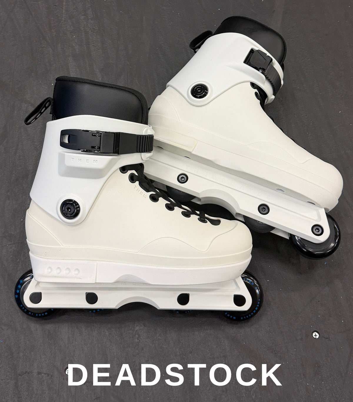 10.24.26 NEW DEAD STOCK - 909 - SLIGHT COSMETIC IMPERFECTIONS - SIZE NSXS (7)