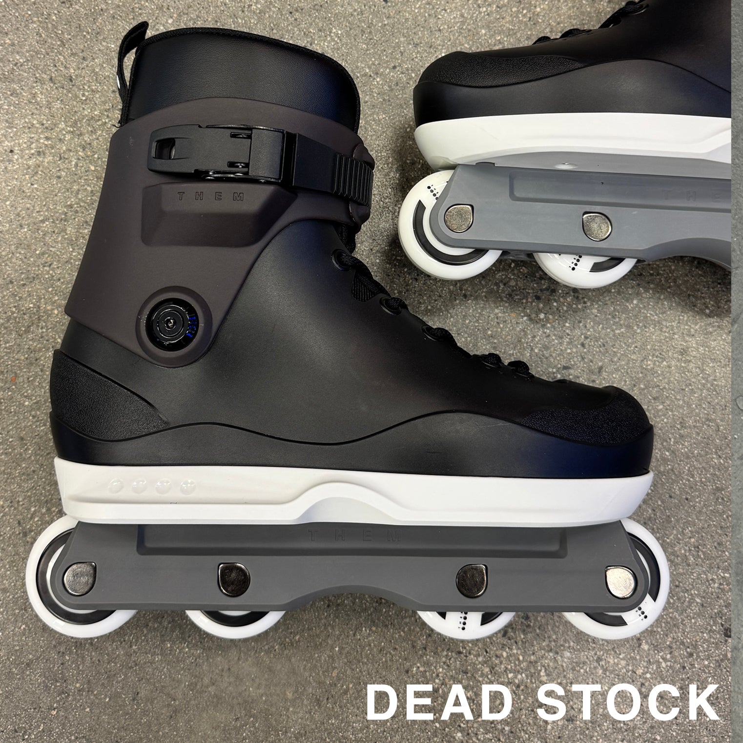 8.7.26 NEW DEAD STOCK - 901 - SLIGHT COSMETIC IMPERFECTIONS - SIZE 9