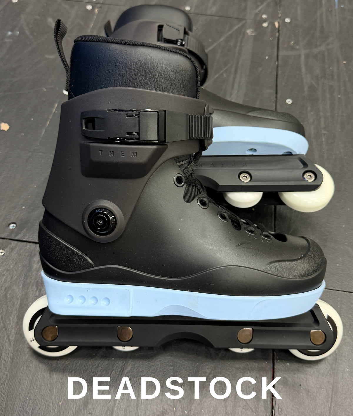 10.20.26 NEW DEAD STOCK - 901 - SLIGHT COSMETIC IMPERFECTIONS - SIZE XS