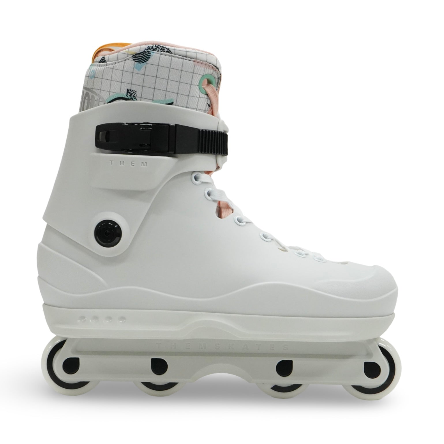901 WHITE COMPLETE  -909 BACETHEM INTUITION LINER -SIZE LARGE 11 & 12