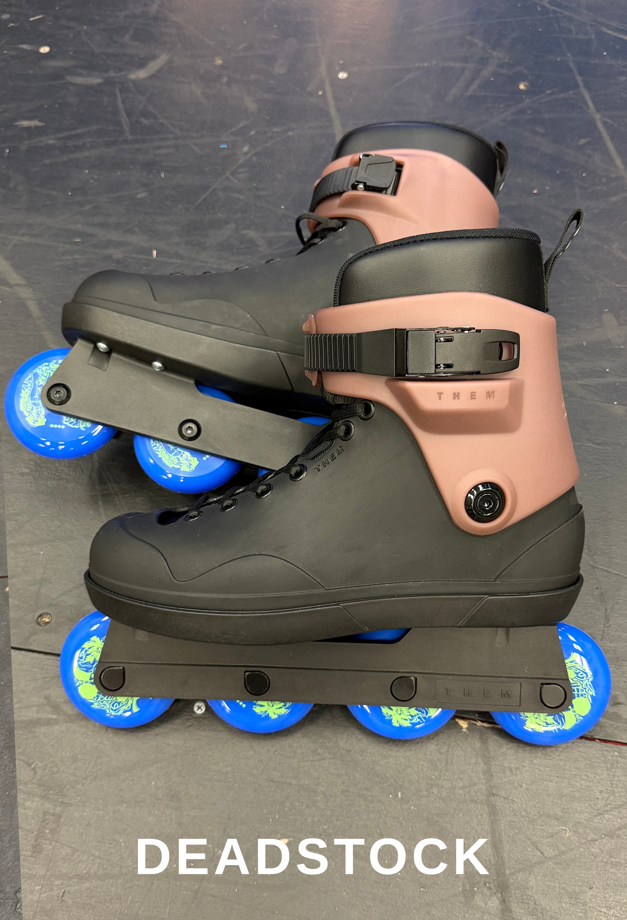 8.31.26 NEW DEAD STOCK - 909 - 80MM - SLIGHT COSMETIC IMPERFECTIONS - SIZE MEDIUM  (10)