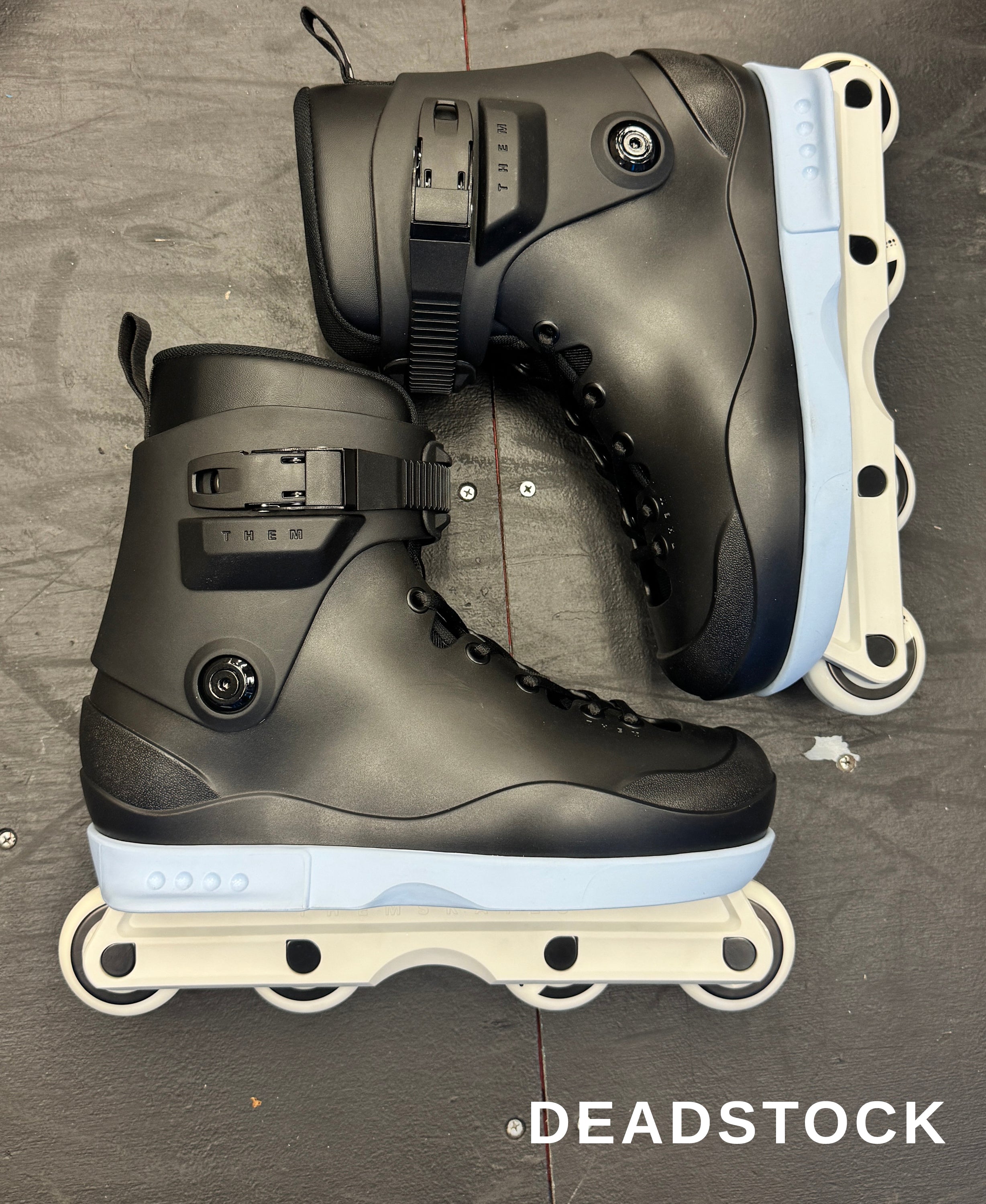 8.27.26 NEW DEAD STOCK - 901 - SLIGHT COSMETIC IMPERFECTIONS - SIZE 10