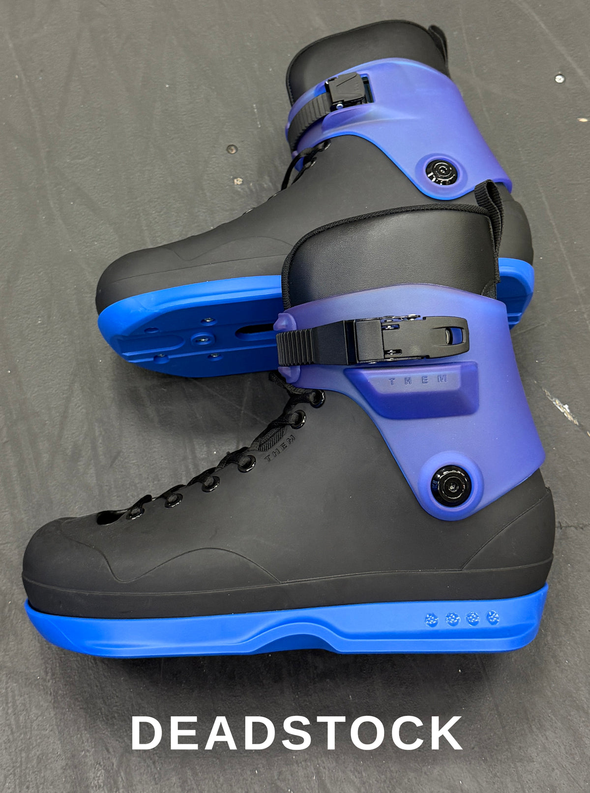 9.23.26 NEW DEAD STOCK - 909 - SLIGHT COSMETIC IMPERFECTIONS - BOOT ONLY - SIZE 11/12 LARGE