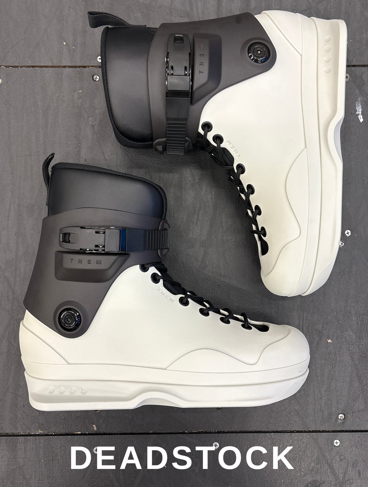 9.28.26 NEW DEAD STOCK - 909 WHITE - SLIGHT COSMETIC IMPERFECTIONS - BOOT ONLY - SIZE 11/12 LARGE