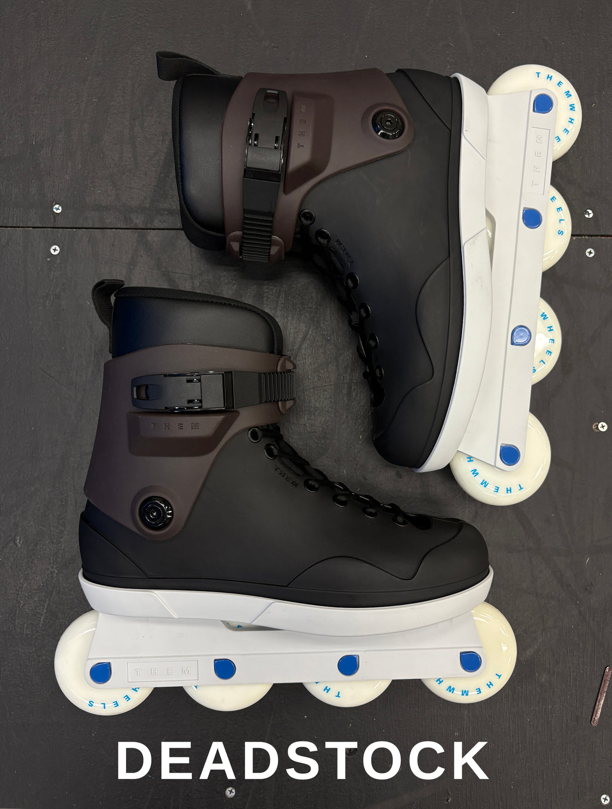 9.28.26 NEW DEAD STOCK - BLACK 909 - 80MM - SLIGHT COSMETIC IMPERFECTIONS - SIZE MEDIUM  (10)