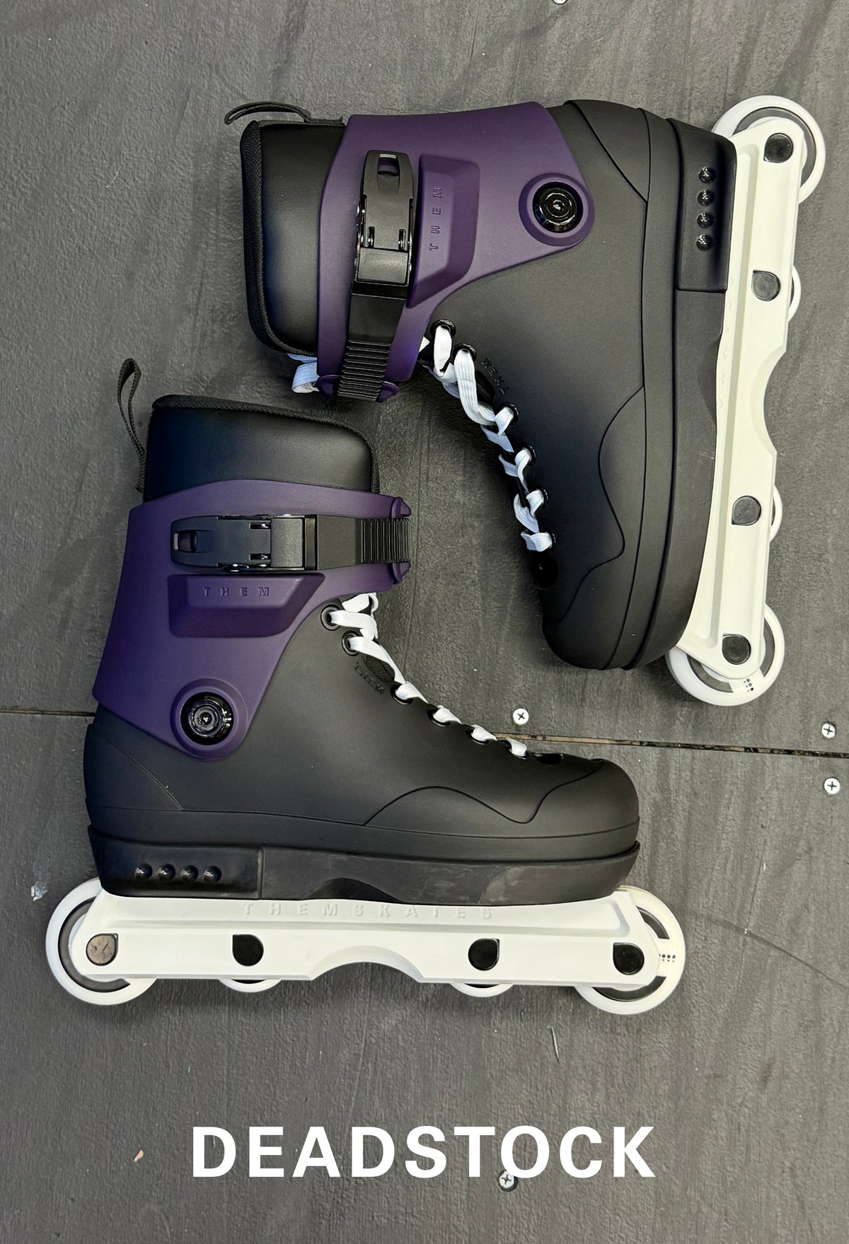 9.5.26 NEW DEAD STOCK - 909 - SLIGHT COSMETIC IMPERFECTIONS - SIZE XS (5-6)